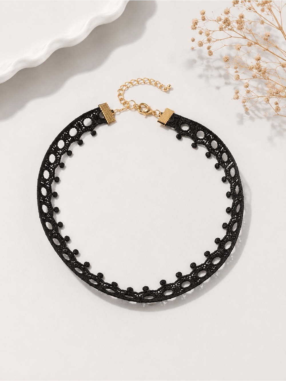 🖤 Elegant Black Lace Choker Necklace